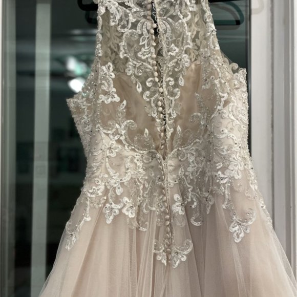 Mori Lee size 18 A line Gown Ivory - Picture 3 of 8